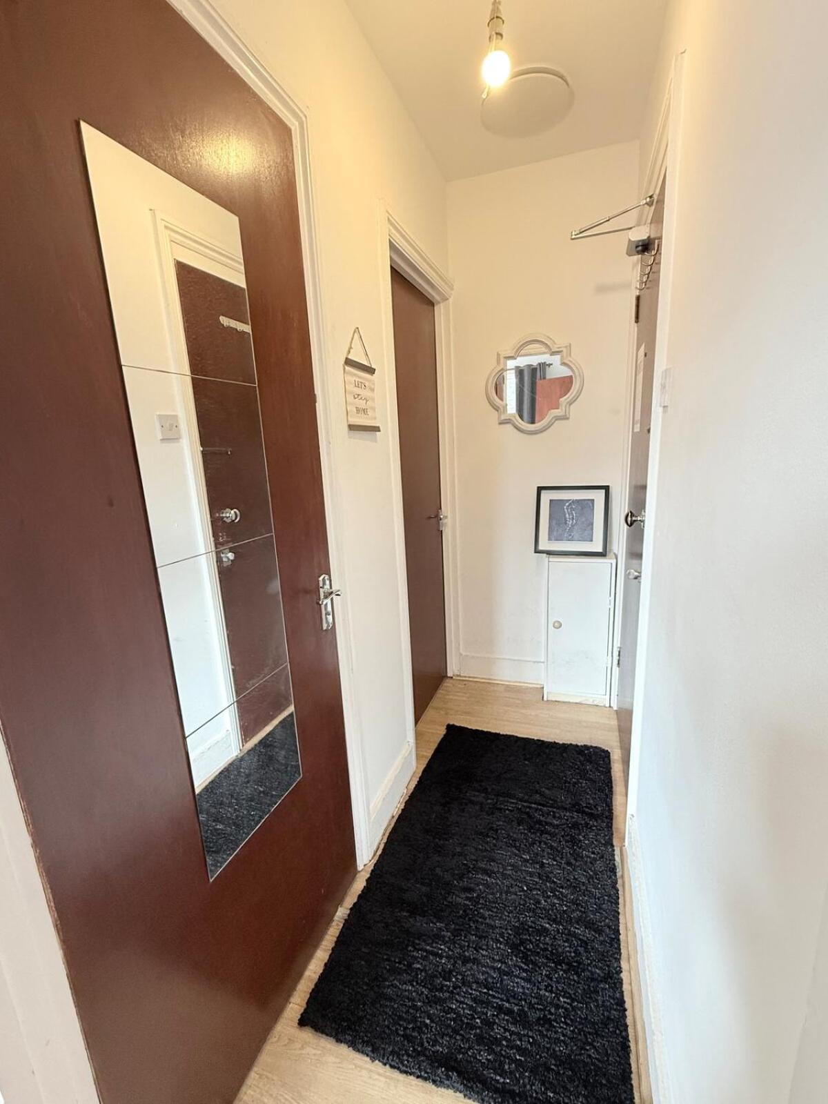 Apartment Wembley Blue Retreat London